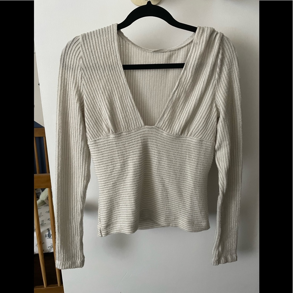 NWOT - Free People intimately v neck long sleeve top